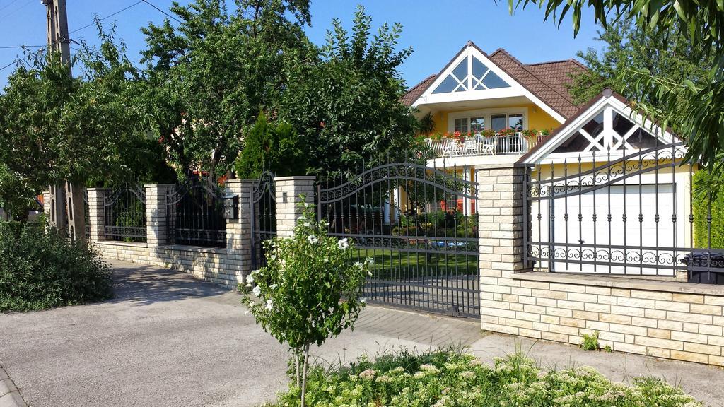 Tuenderlak Vendeghaz Apartment Balatonfüred Екстериор снимка