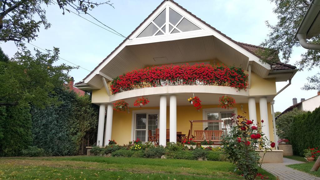Tuenderlak Vendeghaz Apartment Balatonfüred Екстериор снимка